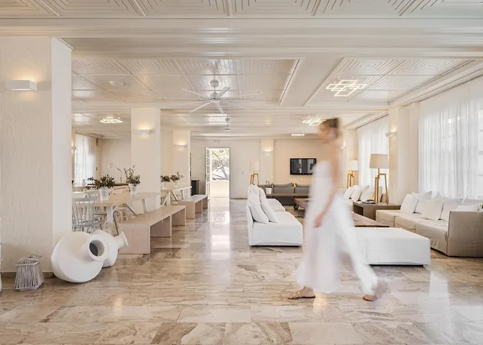 Ino Hotel & Suites